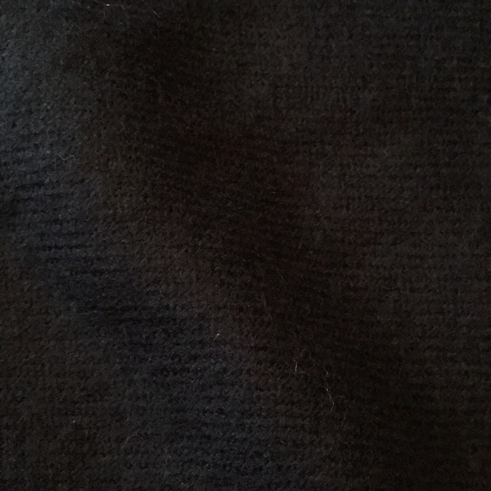 Black Scarf‎ - Picture 4 of 4